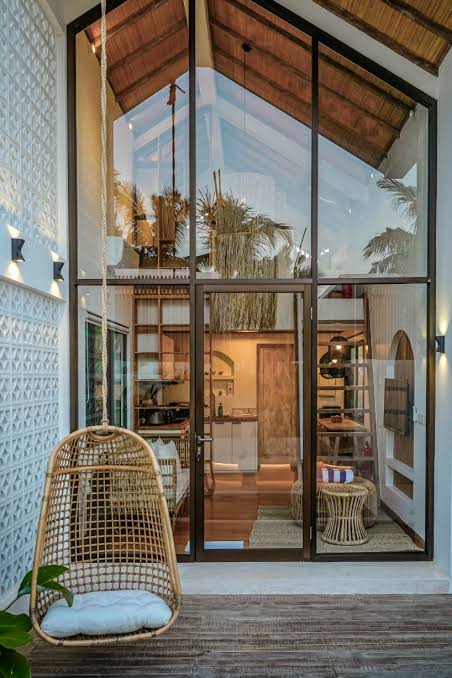 The Calm Home — 2BR Condominium, George Town