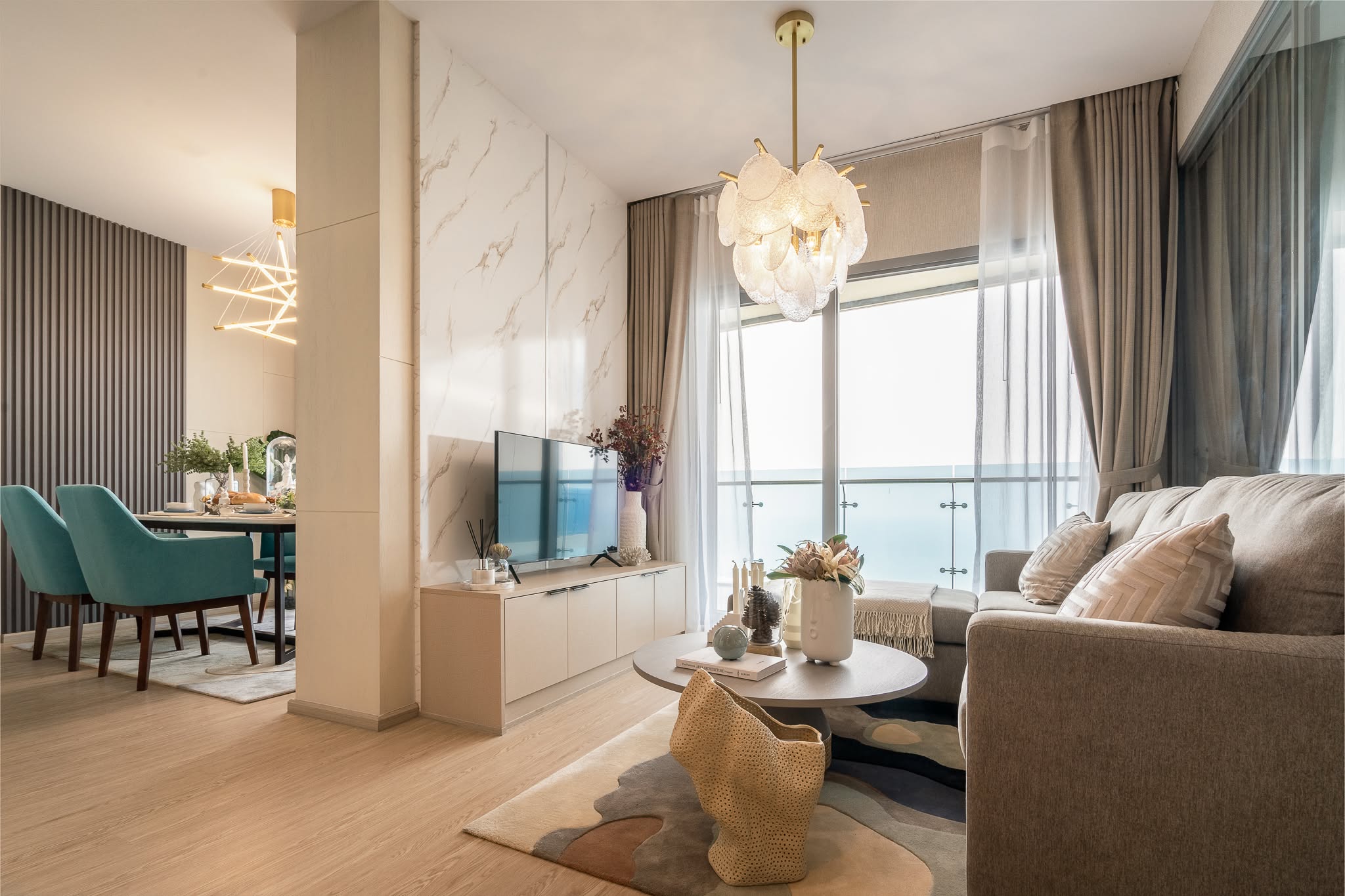 Seaview Tower – 3BR Condominium in George Town